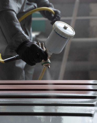 Порошкове фарбування: Захист та естетика металевих виробів